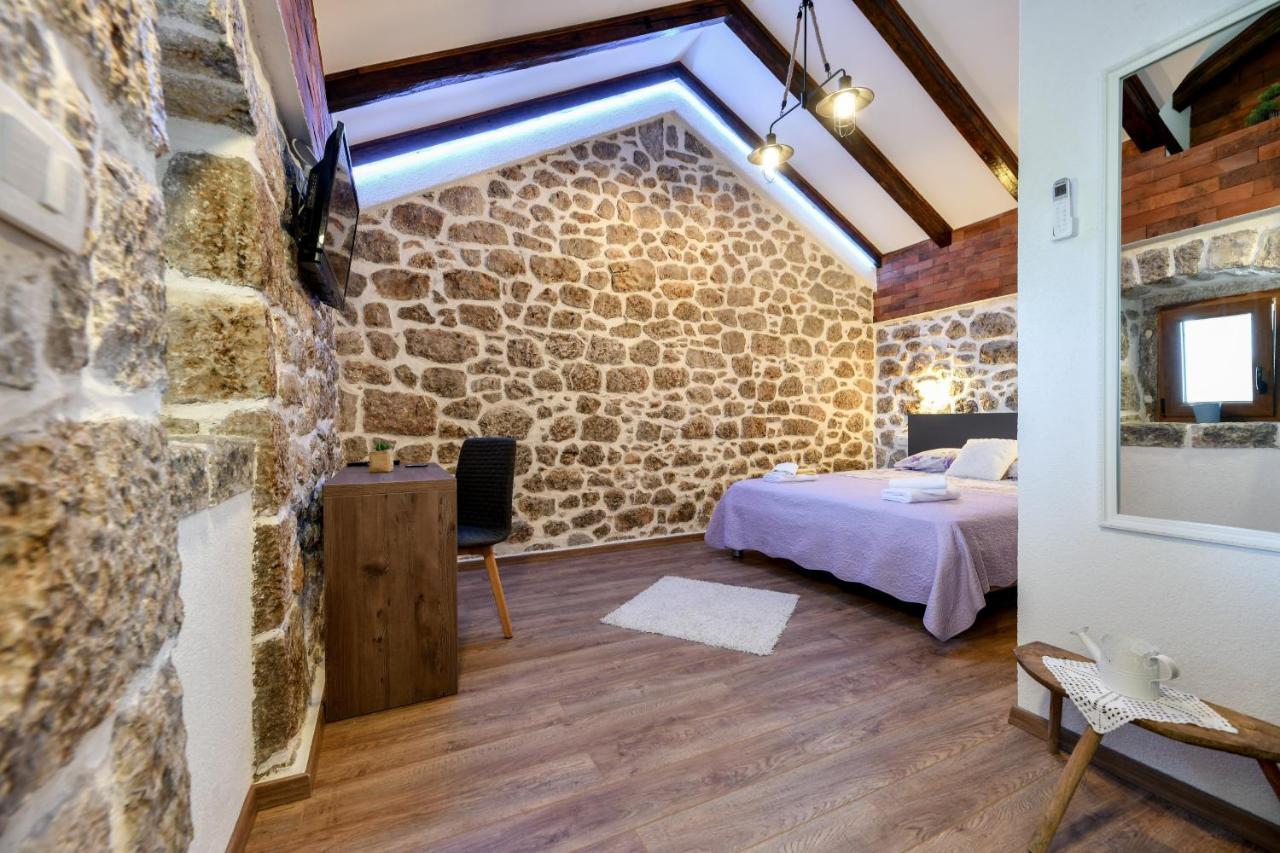 Holiday Home Skevini Dvori Стариград-Пакленица Екстериор снимка