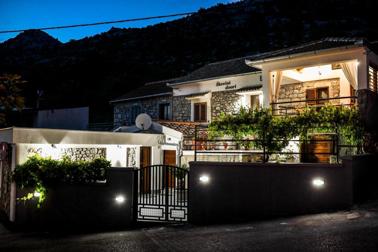 Holiday Home Skevini Dvori Стариград-Пакленица Екстериор снимка