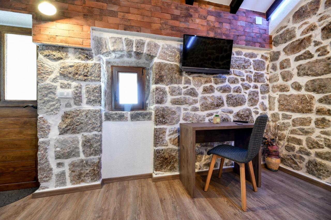 Holiday Home Skevini Dvori Стариград-Пакленица Екстериор снимка
