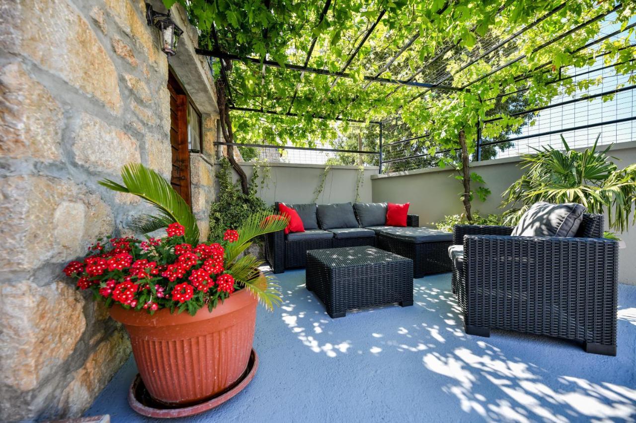 Holiday Home Skevini Dvori Стариград-Пакленица Екстериор снимка
